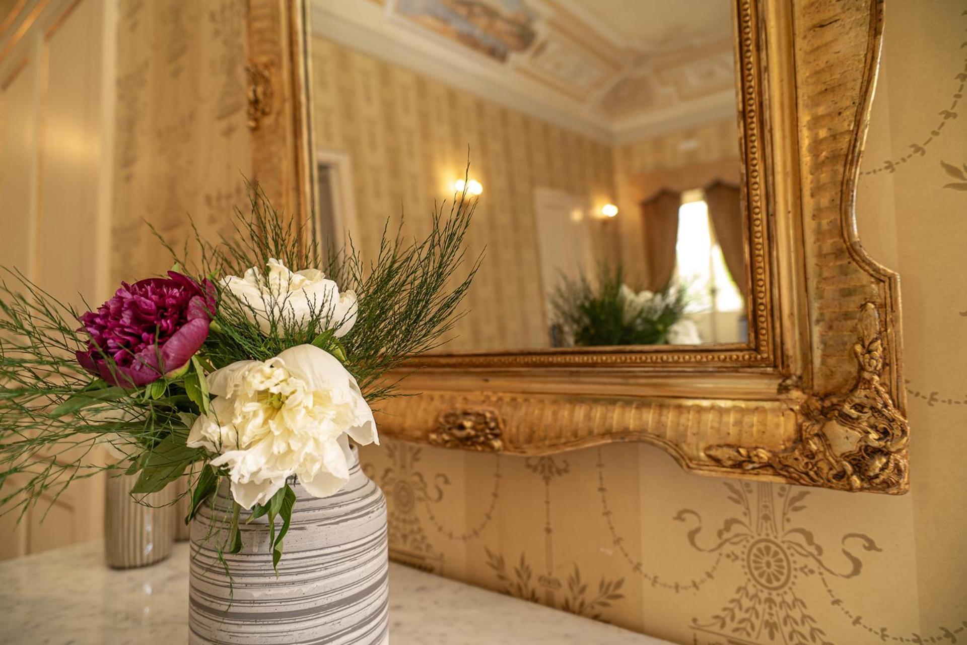 Hotel Del Lauro 4*
