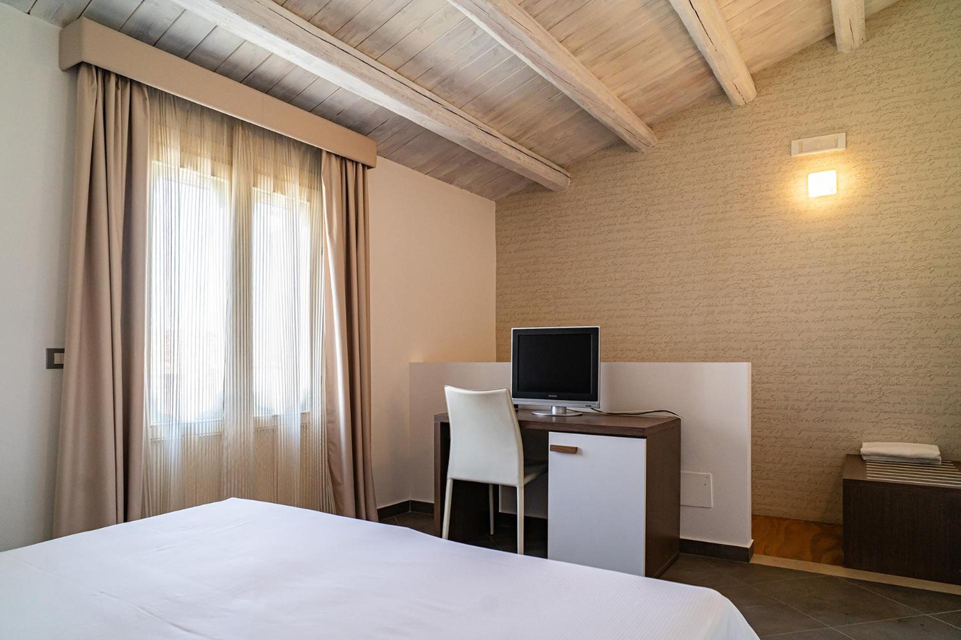 Hotel Del Lauro 4*